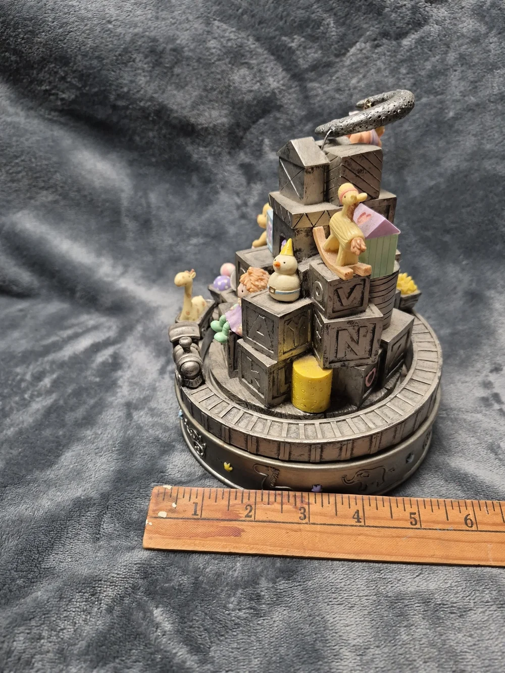 Vintage Royal Limited Rotating Music Box Plays Braham's LullabyTrain Circle TEST